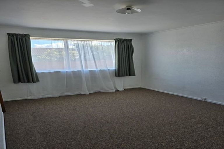 Photo of property in 3 Casuarina Road, Half Moon Bay, Auckland, 2012