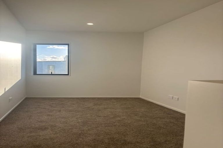 Photo of property in 58 Minhas Road, Papakura, 2110