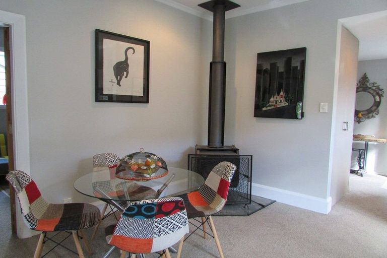 Photo of property in 11 Hawkhurst Road, Lyttelton, 8082