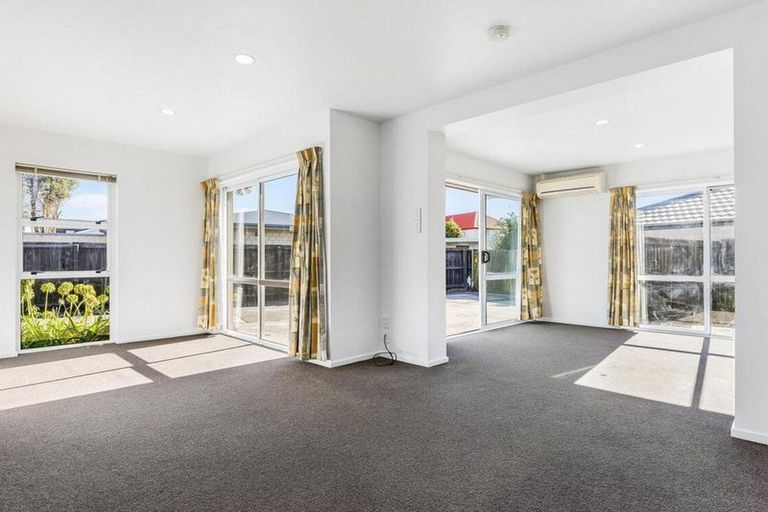 Photo of property in 1/18 George Street, Riccarton, Christchurch, 8041
