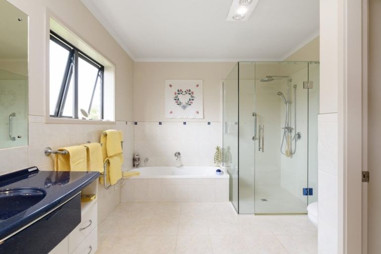 Photo of property in 13 Dowman Place, Te Puke, 3119