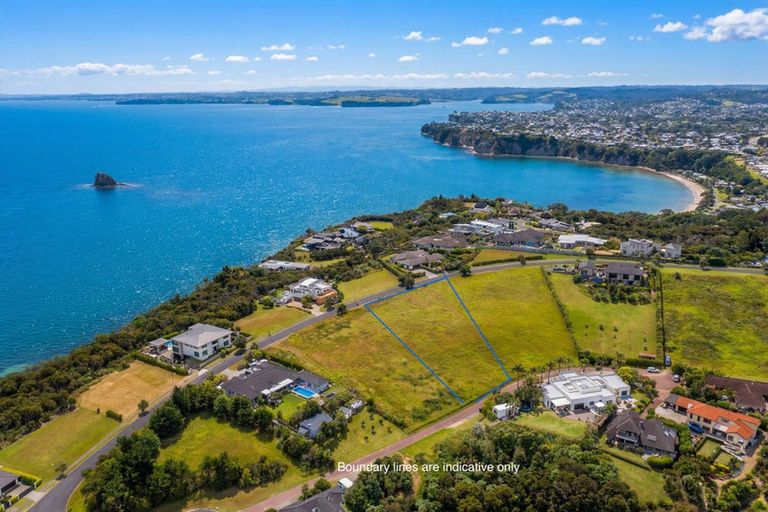Photo of property in 23 Balboa Drive, Matakatia, Whangaparaoa, 0930