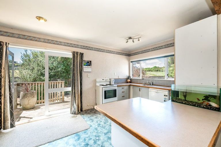 Photo of property in 98 Kiwi Road, Raumati Beach, Paraparaumu, 5032