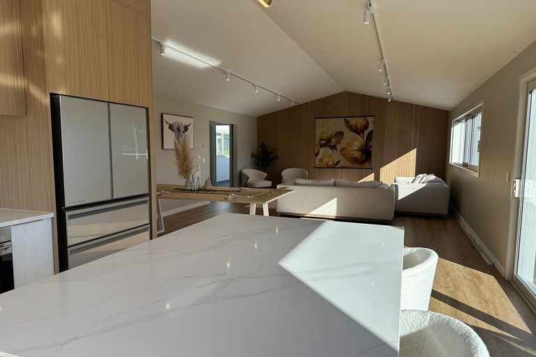 Photo of property in 21 Ruru Street, Waikanae, 5036