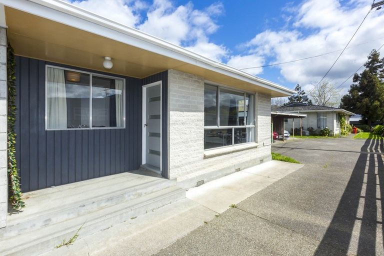 Photo of property in 2/12 Wilford Street, Wallaceville, Upper Hutt, 5018