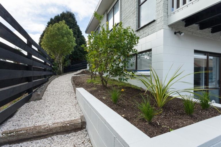 Photo of property in 2/219 Valley Road, Mount Maunganui, 3116