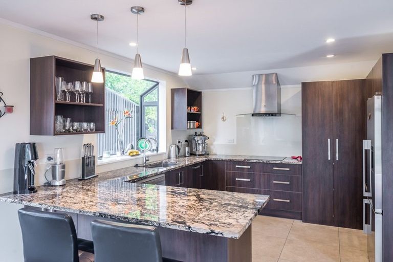 Photo of property in 37b The Esplanade, Raumati South, Paraparaumu, 5032