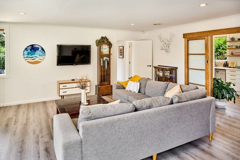 Photo of property in 2 Te Motu Road, Pukerua Bay, 5026