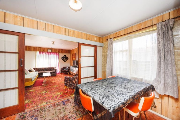 Photo of property in 34 Rhodes Drive, Kelvin Grove, Palmerston North, 4414