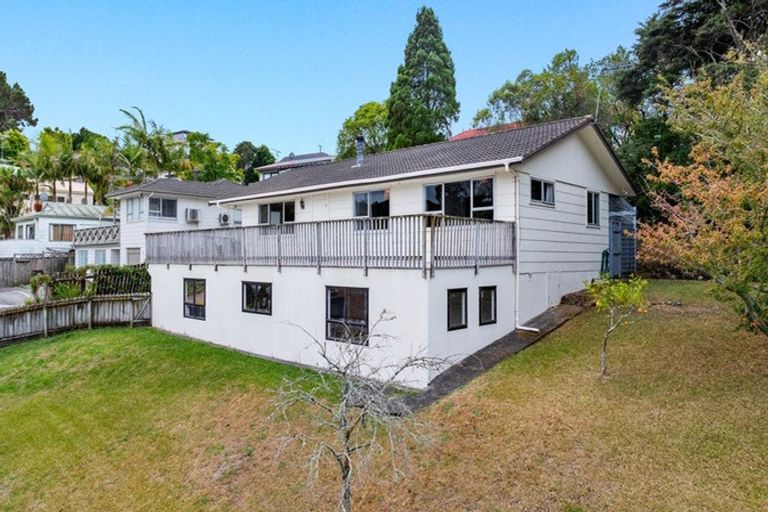 Photo of property in 75 Salamanca Road, Sunnynook, Auckland, 0620