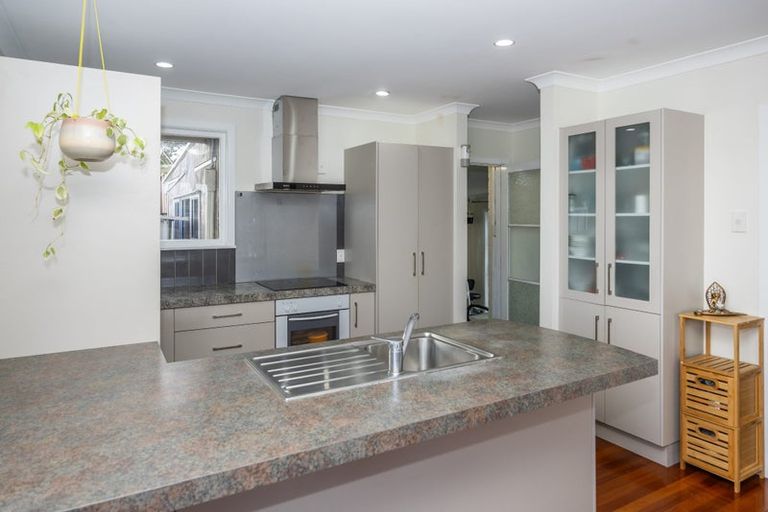 Photo of property in 17 Macdonald Road, Glenview, Hamilton, 3206