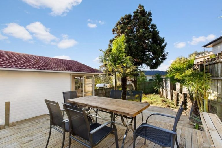 Photo of property in 39 Waitaki Street, Henderson, Auckland, 0612