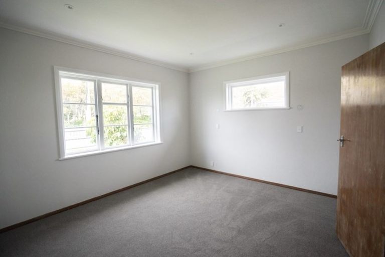 Photo of property in 3 Trevethick Grove, Woburn, Lower Hutt, 5010