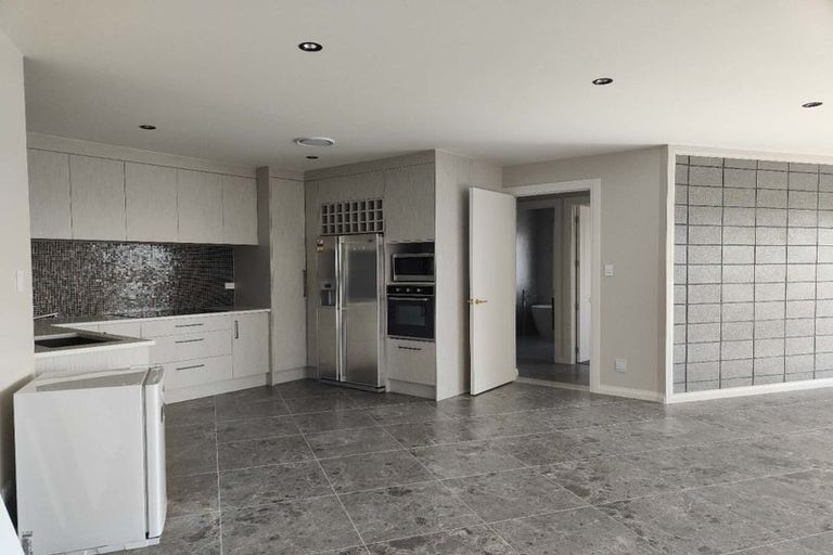 Photo of property in 82 Wainui Road, Silverdale, 0932