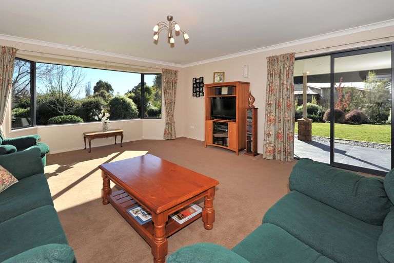 Photo of property in 6 Tussock Place, Stoke, Nelson, 7011