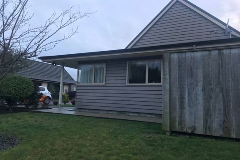 Photo of property in Sanctuary Villas, 21/294 Mairehau Road, Burwood, Christchurch, 8083