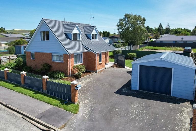 Photo of property in 10 Evered Street, Weston, Oamaru, 9401