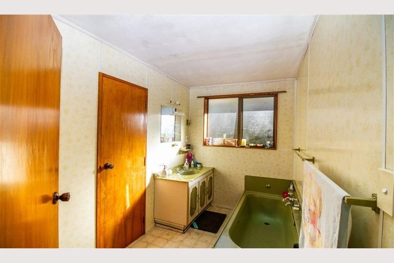 Photo of property in 8 Ameku Road, Raetihi, 4632