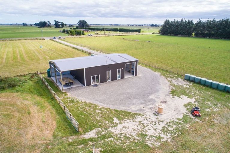 Photo of property in 1365 Rongotea Road, Kairanga, Palmerston North, 4475