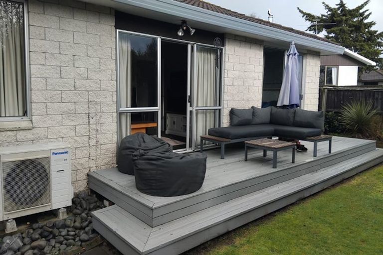 Photo of property in 2/442c Mairehau Road, Parklands, Christchurch, 8083