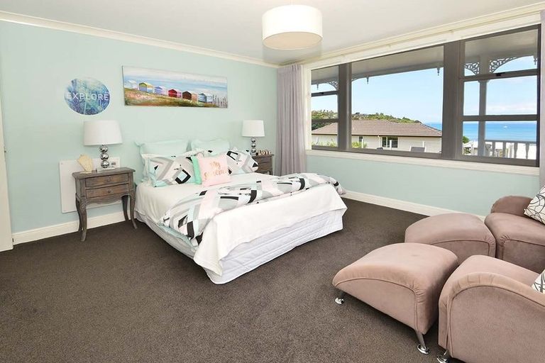 Photo of property in 1047 Whangaparaoa Road, Tindalls Beach, Whangaparaoa, 0930
