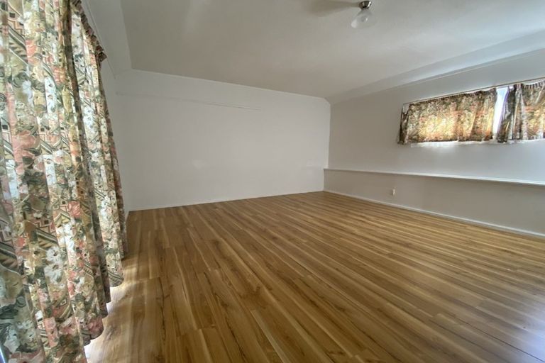 Photo of property in 69a Redoubt Road, Goodwood Heights, Auckland, 2105