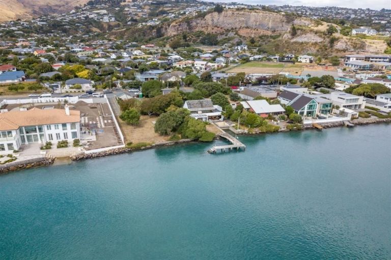 Photo of property in 96 Beachville Road, Redcliffs, Christchurch, 8081