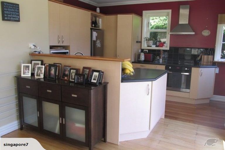 Photo of property in 118 Cashmere Avenue, Khandallah, Wellington, 6035