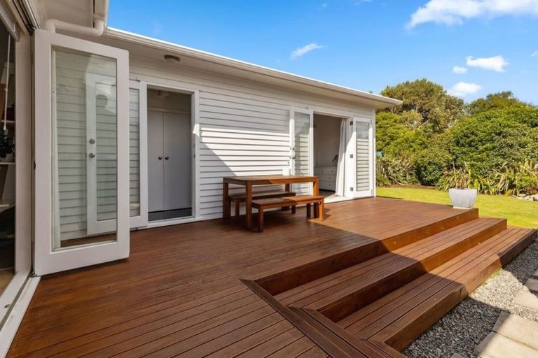 Photo of property in 16 Avon Street, Waterloo, Lower Hutt, 5011