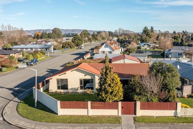 Photo of property in 25 Balmoral Street, Culverden, 7392