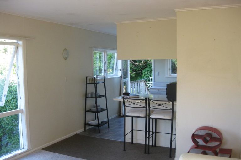 Photo of property in 15a Rakeiora Grove, Korokoro, Lower Hutt, 5012