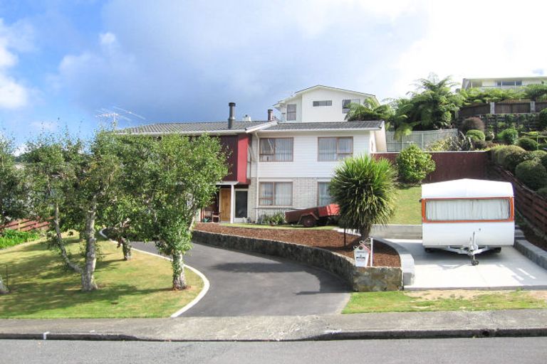 Photo of property in 3 Dawn Grove, Brown Owl, Upper Hutt, 5018