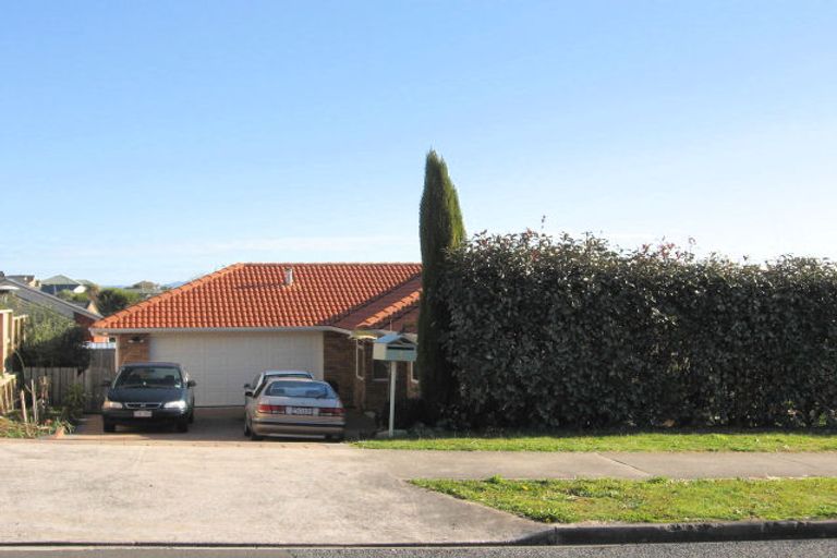 Photo of property in 5 Cate Road, Rototuna, Hamilton, 3210