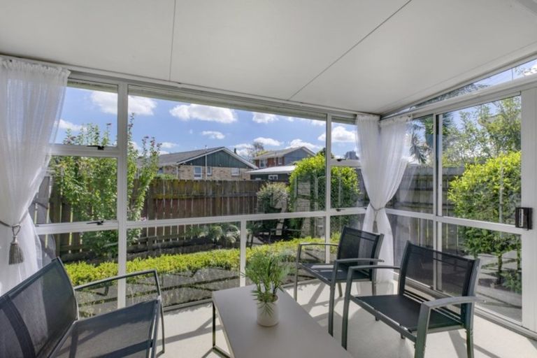 Photo of property in 1/6 Keeney Court, Papakura, 2110