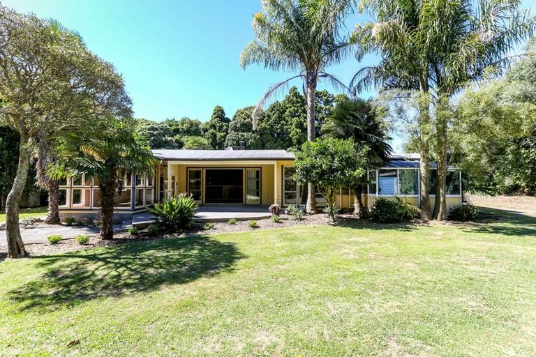 Photo of property in 1252 Devon Road, Sentry Hill, New Plymouth, 4373