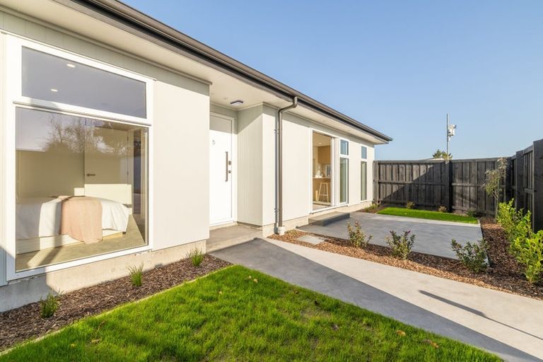 Photo of property in 15/9c Cuffs Road, Wainoni, Christchurch, 8061