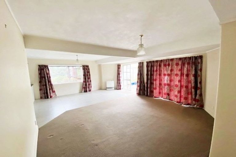 Photo of property in 12 Motuora Road, Manly, Whangaparaoa, 0930