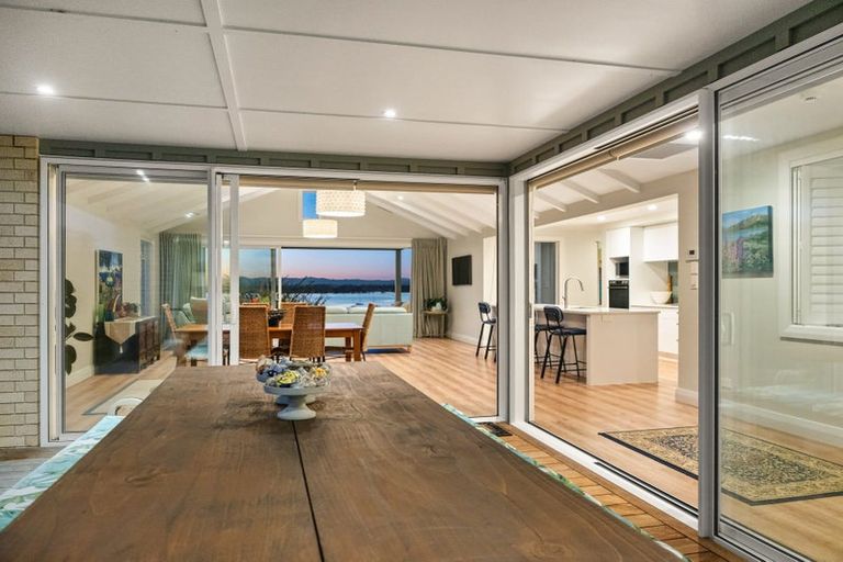 Photo of property in 37 Coppelia Avenue, Omokoroa, 3114