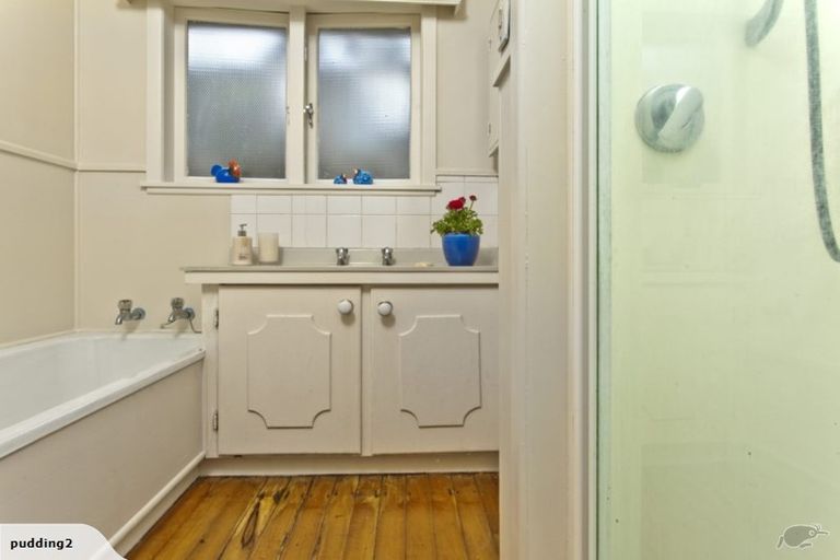 Photo of property in 26 Alamein Avenue, Belmont, Auckland, 0622