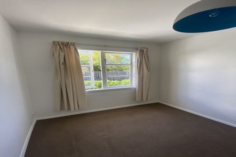 Photo of property in 239 Weston Road, St Albans, Christchurch, 8052
