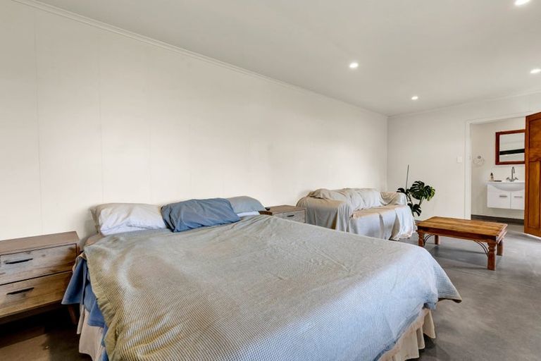 Photo of property in 206 Smart Road, Hillsborough, New Plymouth, 4372