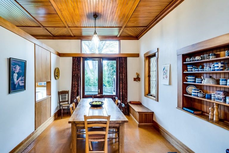 Photo of property in 210 Davis Street, Saint Leonards, Hastings, 4120