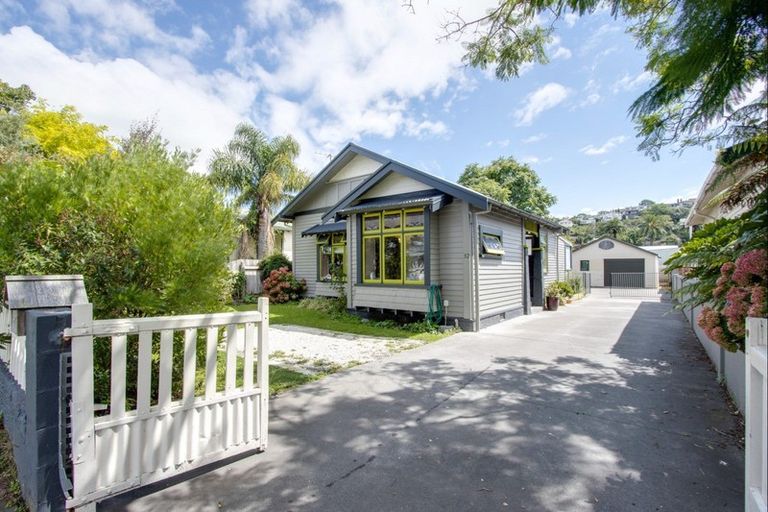 Photo of property in 32 Carnell Street, Napier South, Napier, 4110