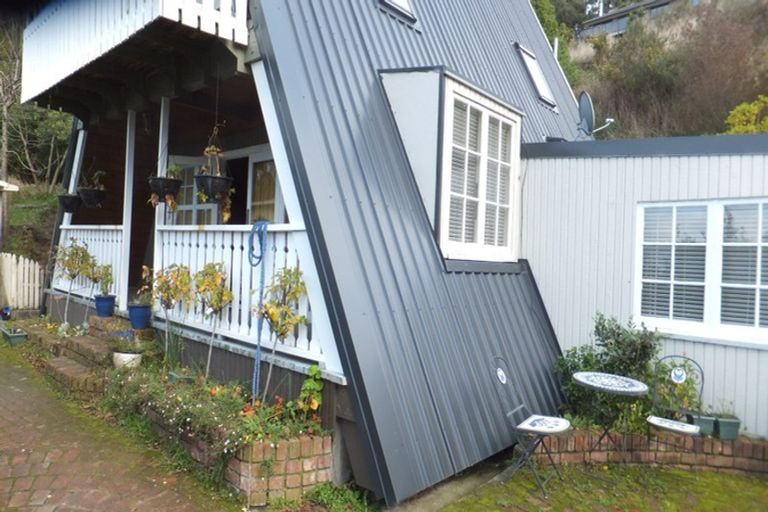 Photo of property in 44 Bayview Place, Cass Bay, Lyttelton, 8082