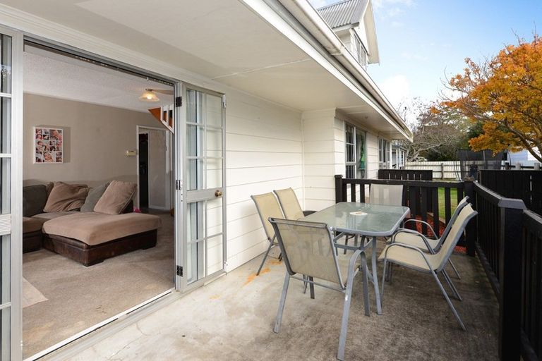 Photo of property in 6 Camden Place, Pukete, Hamilton, 3200