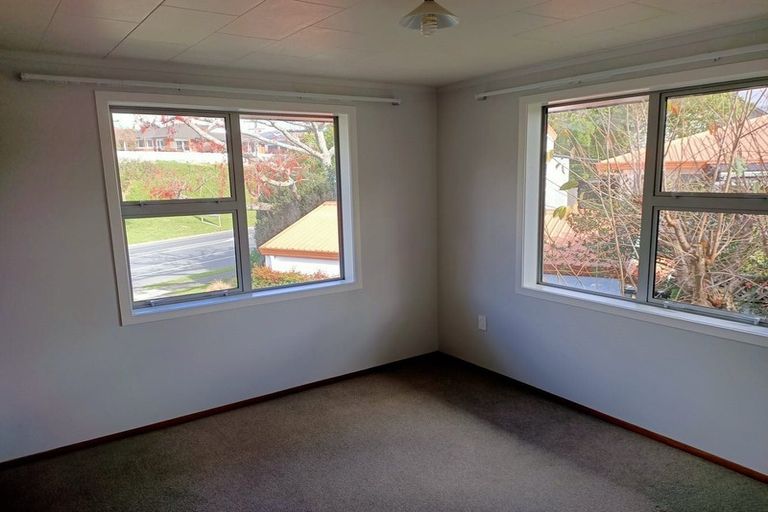 Photo of property in 127 Welcome Bay Road, Welcome Bay, Tauranga, 3112