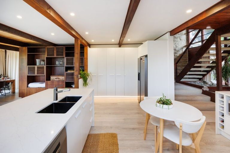 Photo of property in 9 Belmont Place, Terrace End, Palmerston North, 4410