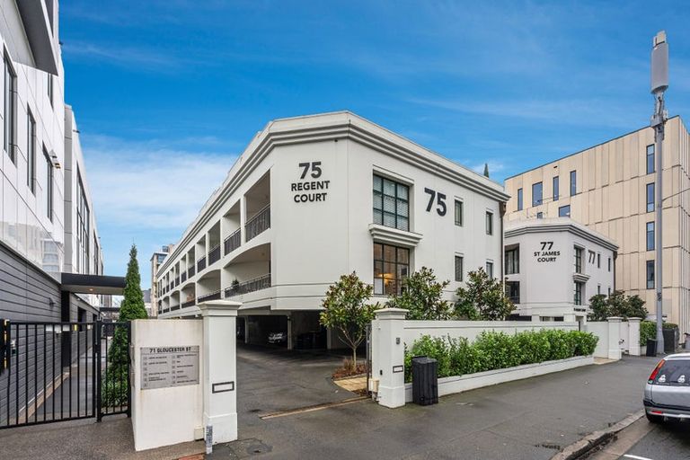 Photo of property in Regent Courts, 2/75 Gloucester Street, Christchurch Central, Christchurch, 8013