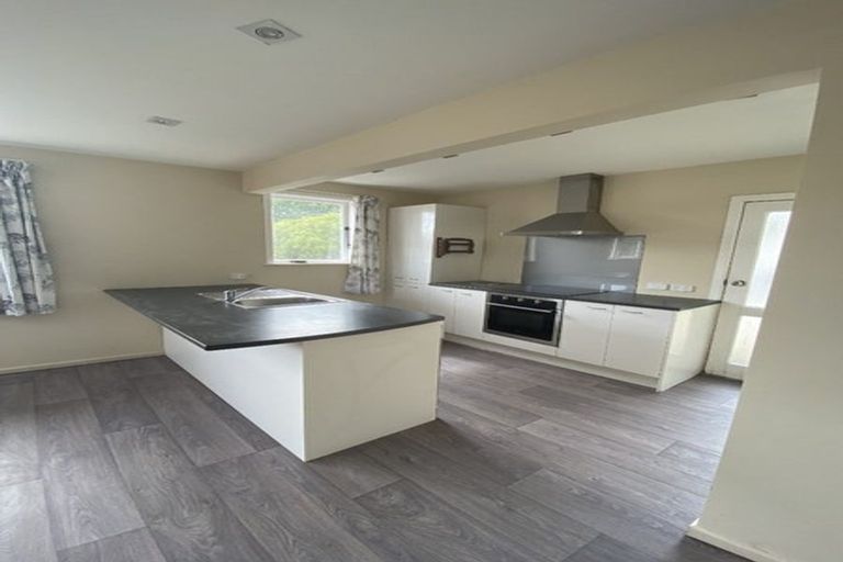 Photo of property in 19 Mahinawa Street, Takapuwahia, Porirua, 5022