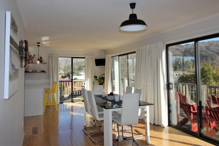 Photo of property in 37 Newcastle Street, Clyde, 9330